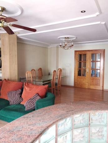 Piso en avenida de Juan Carlos I