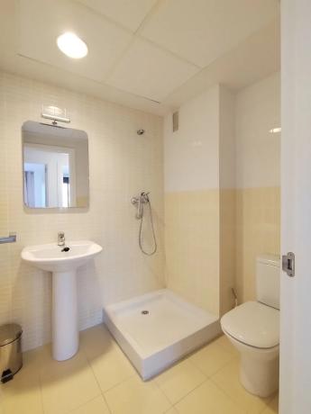 Piso en Barri Zona Nord