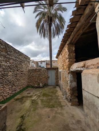 Casa de pueblo en calle del Calvari, 11