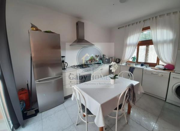 Casa independiente en calle Racona