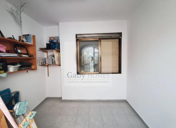 Casa independiente en calle Racona