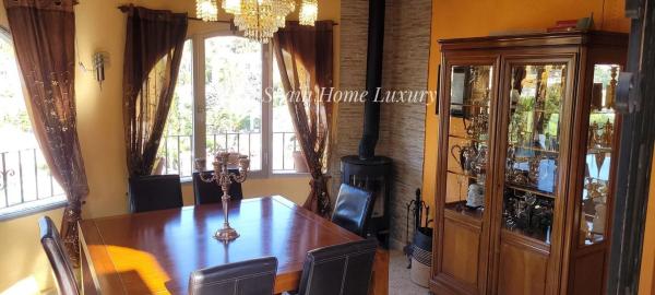 Casa independiente en calle el Colom