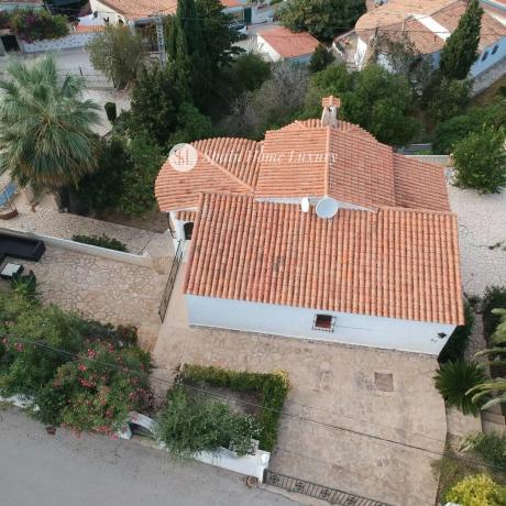 Casa independiente en calle el Colom