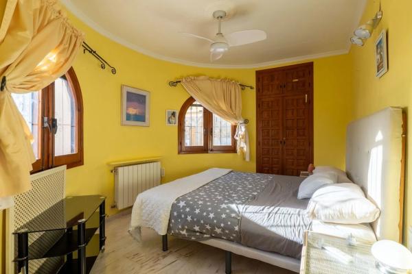 Chalet en Cala Advocat - Baladrar