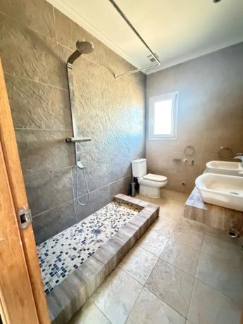 Casa independiente en avenida de la Marina