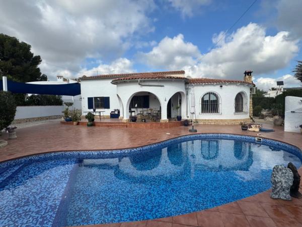 Chalet en Cala Advocat - Baladrar