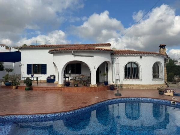 Chalet en Cala Advocat - Baladrar