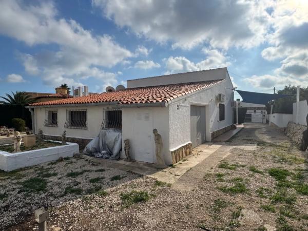 Chalet en Cala Advocat - Baladrar