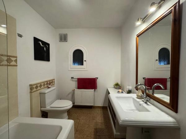 Chalet en Cala Advocat - Baladrar