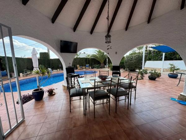 Chalet en Cala Advocat - Baladrar