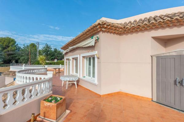 Ático en avenida de la Marina