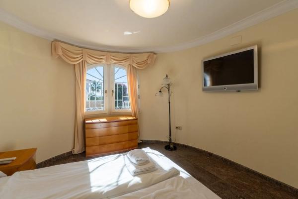 Chalet en Cala Advocat - Baladrar