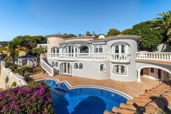 Chalet en Cala Advocat - Baladrar