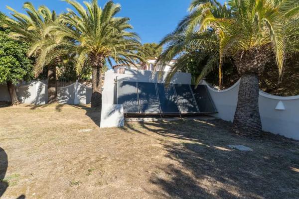 Chalet en Cala Advocat - Baladrar