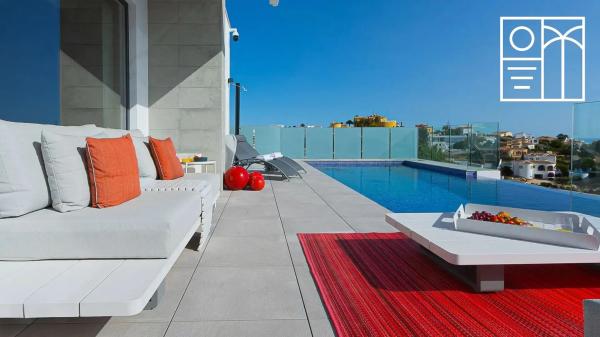 Casa independiente en calle Magnolias, 128