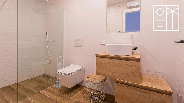 Casa independiente en calle Magnolias, 128