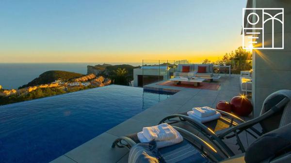 Casa independiente en calle Magnolias, 128