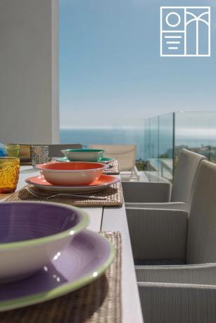 Casa independiente en calle Lirios, 129