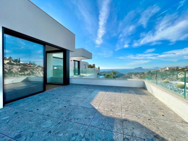 Casa independiente en calle Magnolias