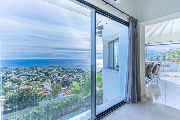 Chalet adosado en Urbanización Cumbre del Sol