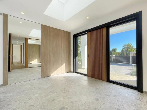 Casa independiente en calle Magnolias