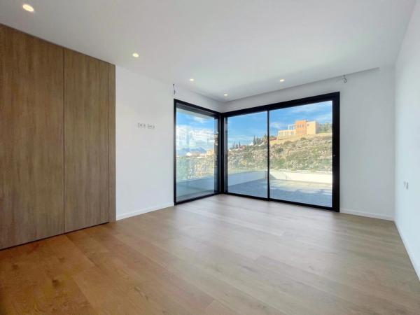 Casa independiente en calle Magnolias