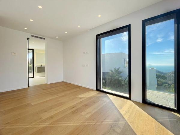 Casa independiente en calle Magnolias