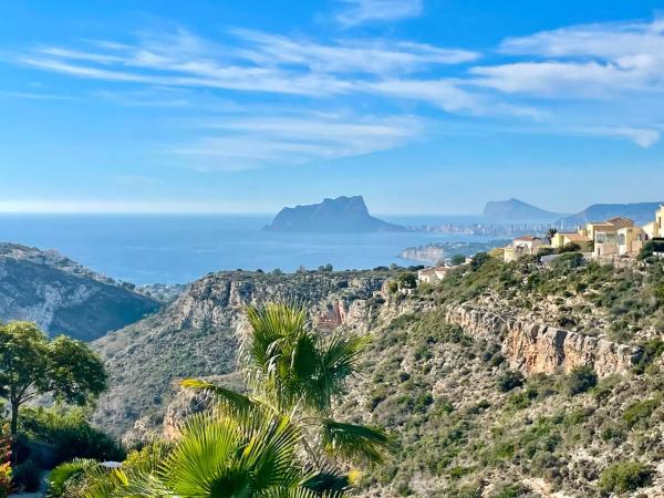 Casa independiente en calle Magnolias