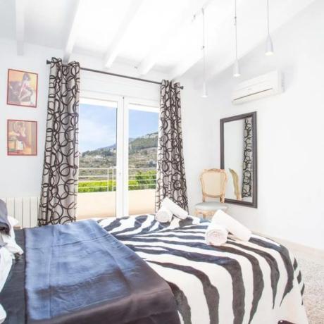 Chalet en Manzanera-Tosal