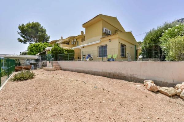 Chalet adosado en Partida Oltamar