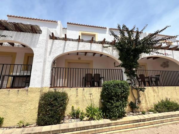 Chalet adosado en Partida Tosal de la Cometa