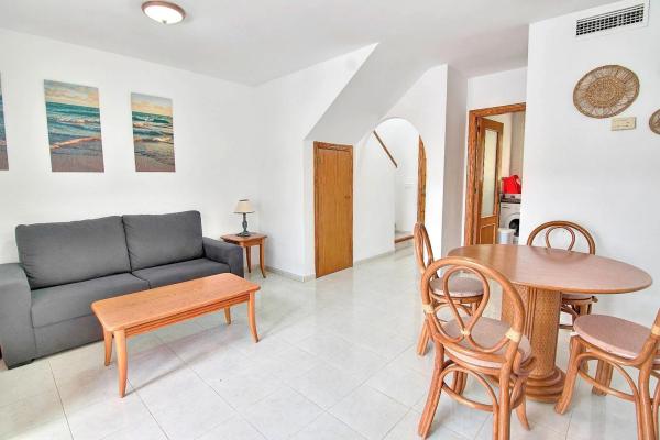 Chalet adosado en Partida Tosal de la Cometa