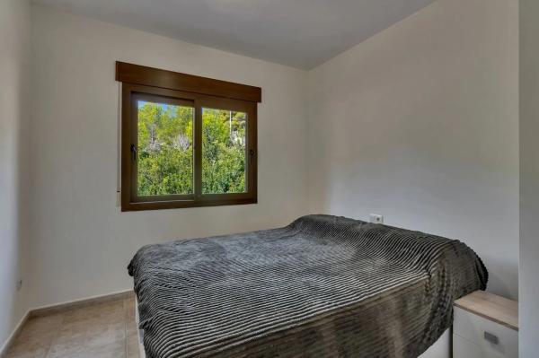 Chalet adosado en Partida la Empedrola