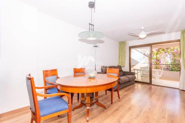 Piso en avenida Juan Carlos I