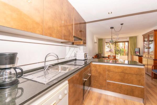 Piso en avenida Juan Carlos I