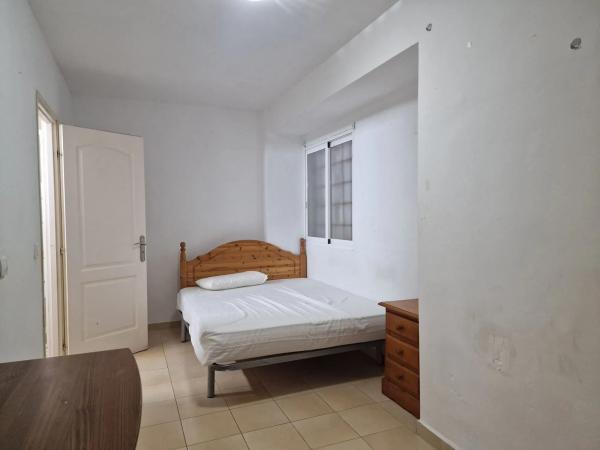 Piso en calle los Almendros