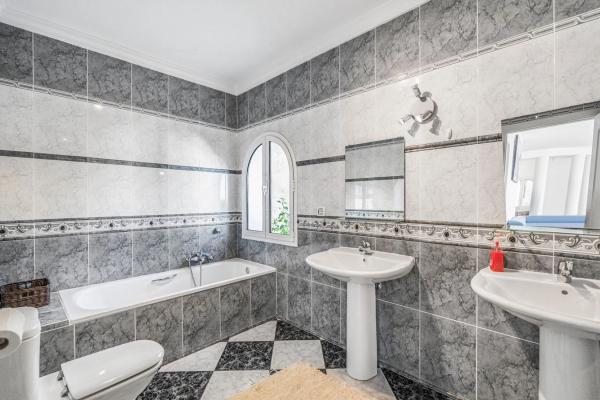 Casa independiente en Urbanización Gran Sol