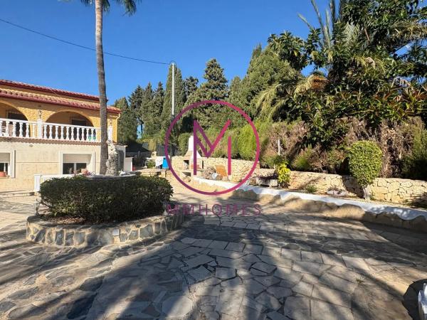 Casa independiente en Partida Calalga