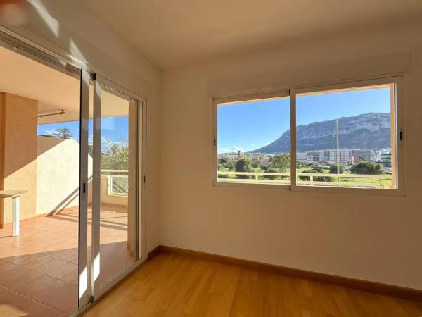 Piso en avenida de Joan Fuster