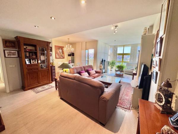 Piso en calle de la Fontanella