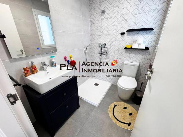 Piso en Barrio Les Bovetes-La Felicidad