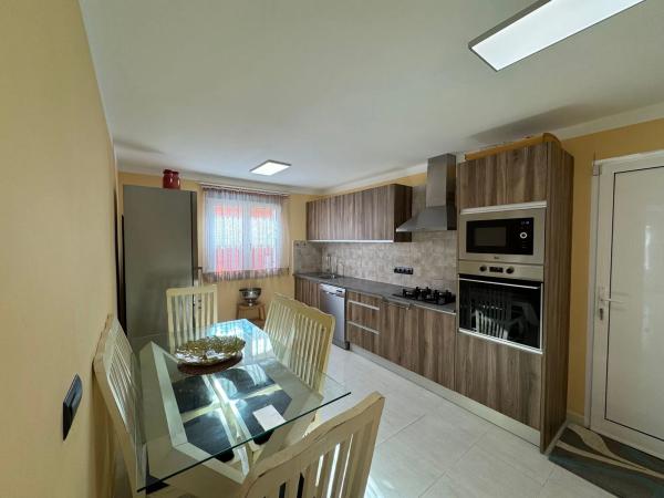 Casa independiente en calle Mimas