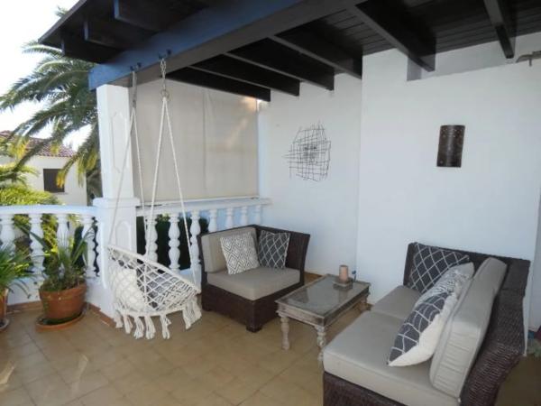 Chalet pareado en calle de Venus, 27