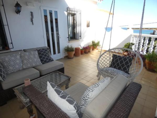 Chalet pareado en calle de Venus, 27