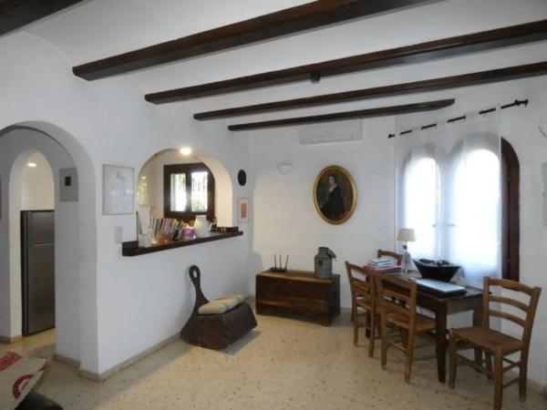 Chalet pareado en calle de Venus, 27