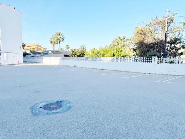 Piso en Barrio Les Bovetes-La Felicidad