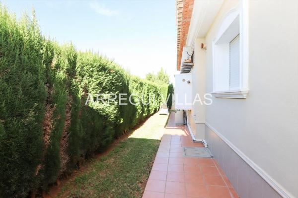 Casa independiente en CM Real De Gandia