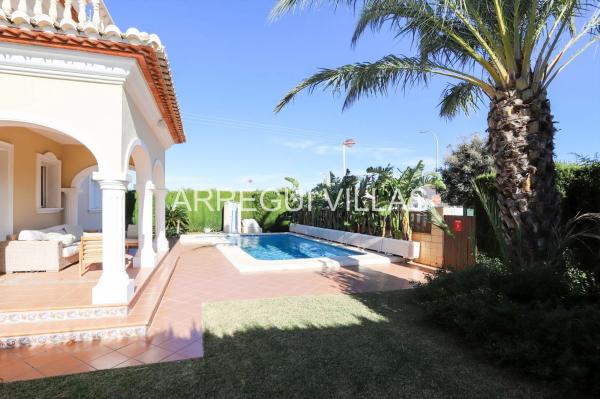 Casa independiente en CM Real De Gandia