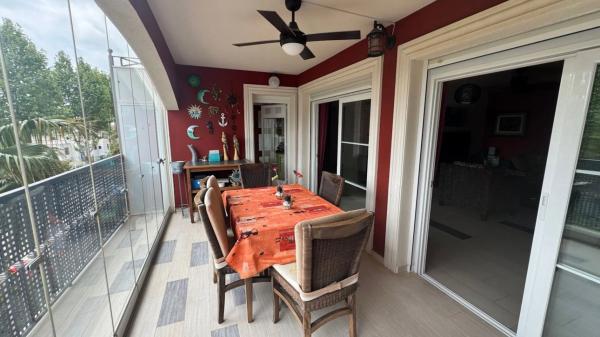 Piso en avenida de la Fontana