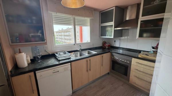 Piso en avenida de la Fontana